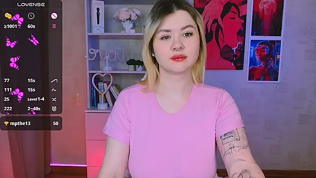 Snapshot of cutie_mili chatting on January 18, 2025, 10:28 am cutie mili online show from January 18, 2025, 10:28 am