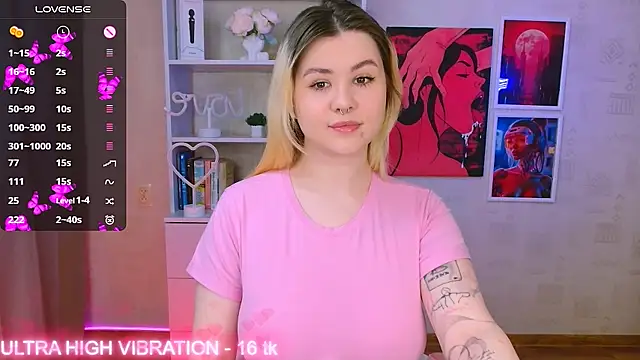 Snapshot of cutie_mili chatting on January 31, 2025, 10:52 am cutie mili online show from January 31, 2025, 10:52 am