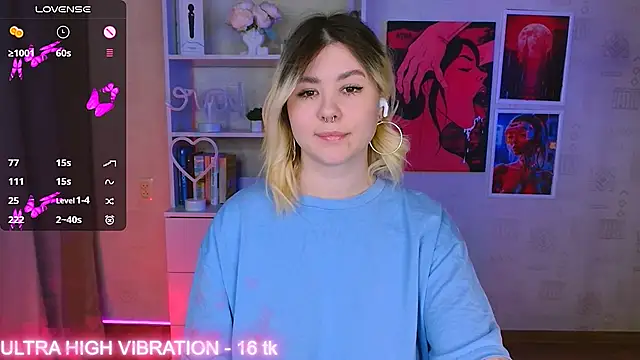 Snapshot of cutie_mili chatting on February 8, 2025, 10:51 pm cutie mili online show from February 8, 2025, 10:51 pm