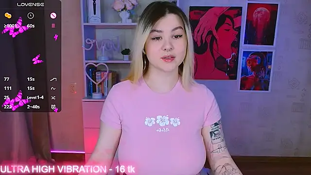 Snapshot of cutie_mili chatting on February 9, 2025, 7:09 pm cutie mili online show from February 9, 2025, 7:09 pm