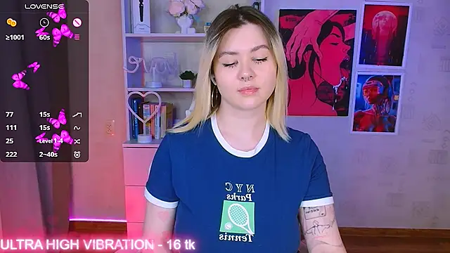 Snapshot of cutie_mili chatting on February 12, 2025, 2:56 am cutie mili online show from February 12, 2025, 2:56 am