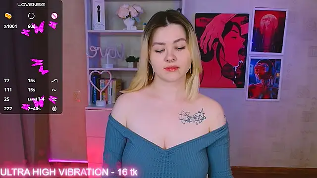 Snapshot of cutie_mili chatting on February 15, 2025, 2:04 am cutie mili online show from February 15, 2025, 2:04 am