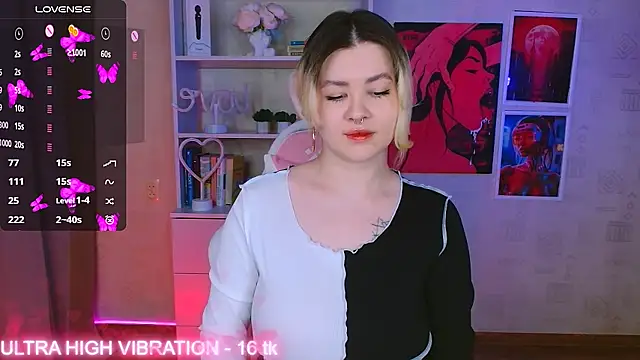 Snapshot of cutie_mili chatting on February 16, 2025, 2:42 am cutie mili online show from February 16, 2025, 2:42 am