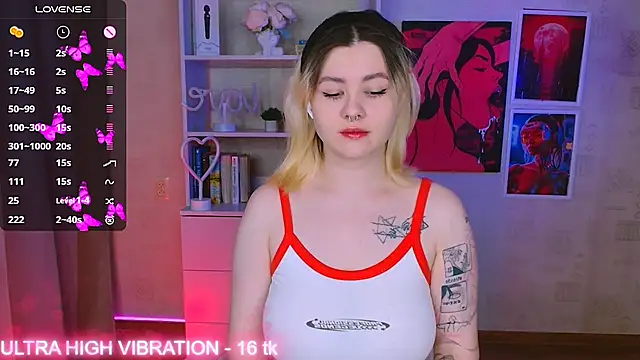 Snapshot of cutie_mili chatting on February 18, 2025, 2:59 am cutie mili online show from February 18, 2025, 2:59 am