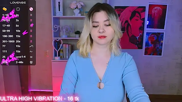 Snapshot of cutie_mili chatting on February 19, 2025, 3:17 am cutie mili online show from February 19, 2025, 3:17 am