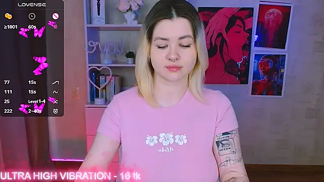 Snapshot of cutie_mili chatting on February 26, 2025, 7:42 am cutie mili online show from February 26, 2025, 7:42 am