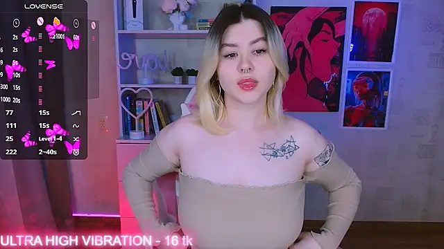 Snapshot of cutie_mili chatting on February 27, 2025, 11:41 am cutie mili online show from February 27, 2025, 11:41 am