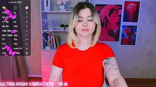 Snapshot of cutie_mili chatting on March 1, 2025, 7:41 am cutie mili online show from March 1, 2025, 7:41 am