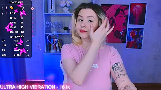 Snapshot of cutie_mili chatting on March 11, 2025, 6:10 am cutie mili online show from March 11, 2025, 6:10 am