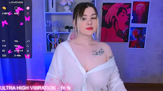 Snapshot of cutie_mili chatting on March 14, 2025, 9:03 am cutie mili online show from March 14, 2025, 9:03 am