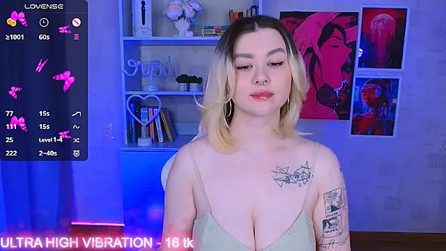 Snapshot of cutie_mili chatting on March 17, 2025, 2:12 pm cutie mili online show from March 17, 2025, 2:12 pm