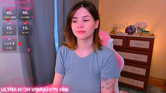 Snapshot of cutie_mili chatting on September 25, 2025, 6:50 am cutie mili online show from September 25, 2025, 6:50 am