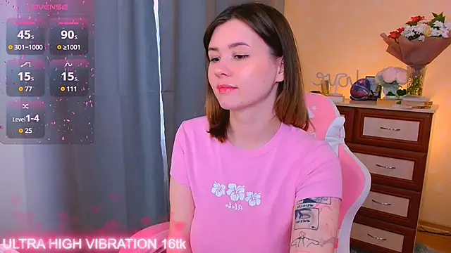 Snapshot of cutie_mili chatting on October 12, 2025, 6:12 am cutie mili online show from October 12, 2025, 6:12 am