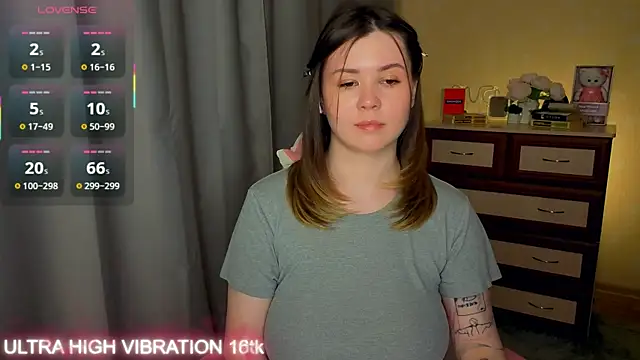 cutie mili online show from April 25, 2026, 1:41 pm