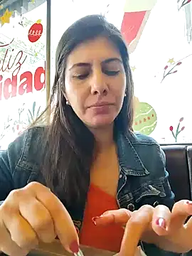 Snapshot of scarlett_moore chatting on January 20, 2025, 7:57 pm scarlett moore online show from January 20, 2025, 7:57 pm