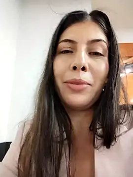 Snapshot of scarlett_moore chatting on January 24, 2025, 11:02 pm scarlett moore online show from January 24, 2025, 11:02 pm