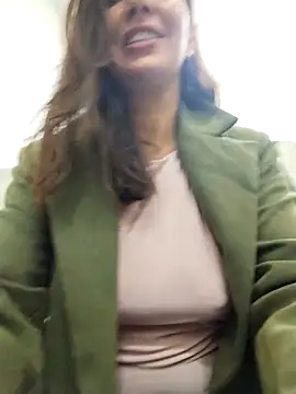 Snapshot of scarlett_moore chatting on February 23, 2025, 12:08 am scarlett moore online show from February 23, 2025, 12:08 am