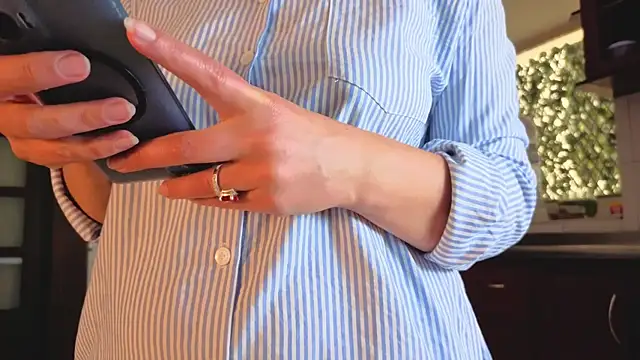 Snapshot of scarlett_moore chatting on February 23, 2026, 4:04 pm scarlett moore online show from February 23, 2026, 4:04 pm