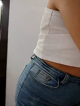 Snapshot of scarlett_moore chatting on March 18, 2026, 2:42 pm scarlett moore online show from March 18, 2026, 2:42 pm