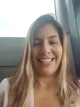 scarlett moore online show from May 11, 2026, 4:59 pm