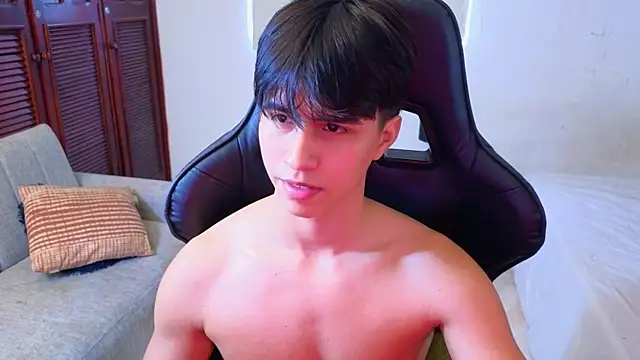 Snapshot of carl_dixon chatting on October 21, 2025, 5:57 pm carl dixon online show from October 21, 2025, 5:57 pm