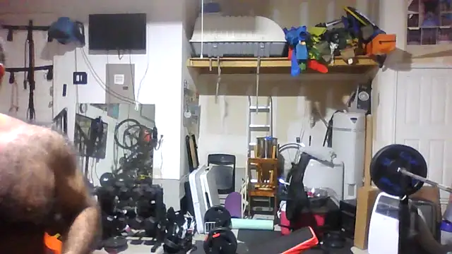 Snapshot of chainjulious chatting on October 27, 2025, 12:31 pm chainjulious online show from October 27, 2025, 12:31 pm