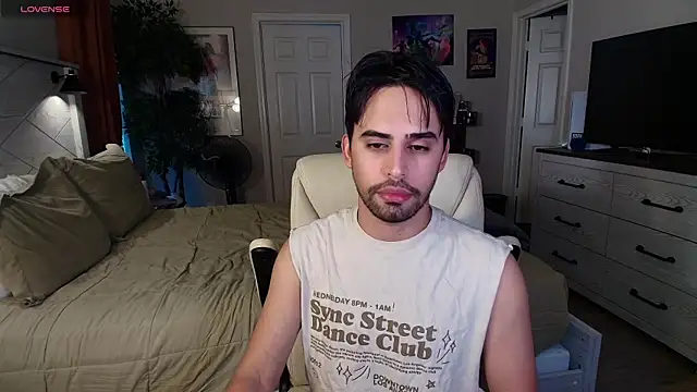 Snapshot of thonylewys chatting on June 10, 2026, 7:24 pm thonylewys online show from June 10, 2026, 7:24 pm