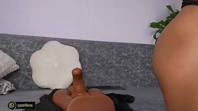 katie cruz online show from November 21, 2025, 10:25 am