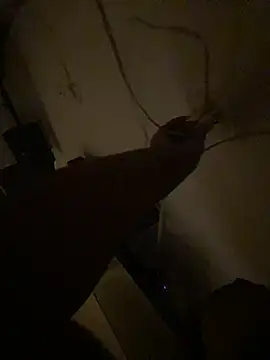 Snapshot of DayanaWood chatting on December 15, 2025, 1:10 am DayanaWood online show from December 15, 2025, 1:10 am