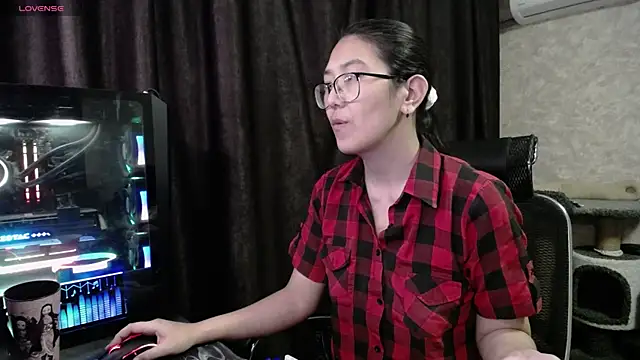Snapshot of Brightssmiles chatting on January 31, 2025, 7:39 am Brightssmiles online show from January 31, 2025, 7:39 am