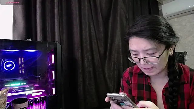 Snapshot of Brightssmiles chatting on February 6, 2025, 6:29 am Brightssmiles online show from February 6, 2025, 6:29 am