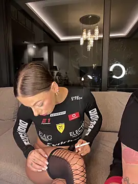 Snapshot of SexOnMyLvL chatting on October 7, 2025, 8:17 pm SexOnMyLvL online show from October 7, 2025, 8:17 pm