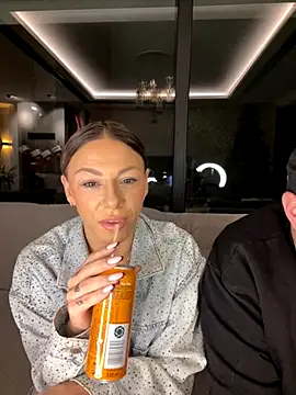 Snapshot of SexOnMyLvL chatting on November 6, 2025, 10:21 pm SexOnMyLvL online show from November 6, 2025, 10:21 pm