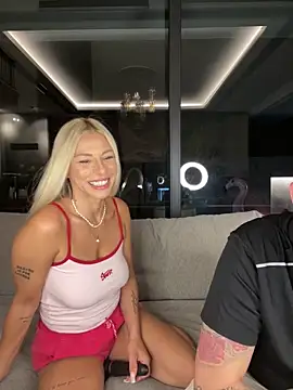 SexOnMyLvL online show from June 7, 2026, 8:23 pm