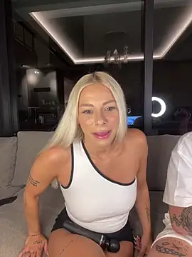 SexOnMyLvL online show from June 11, 2026, 8:51 pm