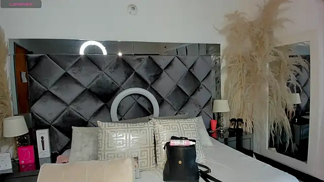 Snapshot of sofhiaa_adaams chatting on October 27, 2025, 10:36 pm sofhiaa adaams online show from October 27, 2025, 10:36 pm