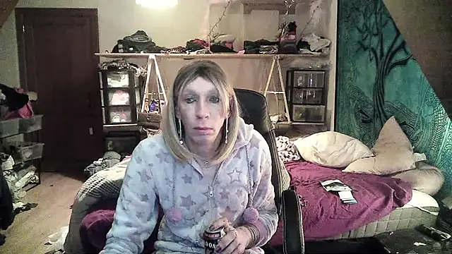 Ombeline1 online show from January 11, 2025, 4:48 am