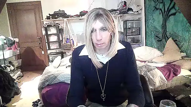 Ombeline1 online show from January 11, 2025, 1:01 pm