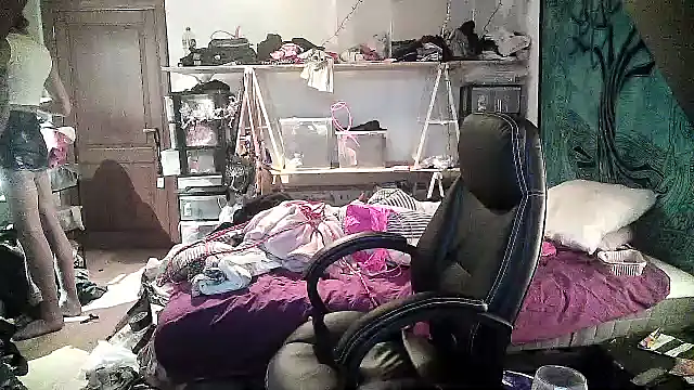 Ombeline1 online show from January 18, 2025, 2:44 pm