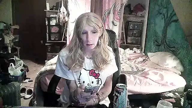 Ombeline1 online show from January 24, 2025, 8:22 pm
