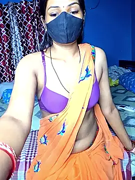 Snapshot of Triha_18 chatting on April 25, 2026, 5:54 pm Triha 18 online show from April 25, 2026, 5:54 pm