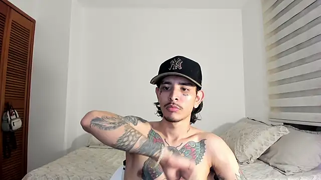 Snapshot of carti02 chatting on January 27, 2025, 5:47 am carti02 online show from January 27, 2025, 5:47 am