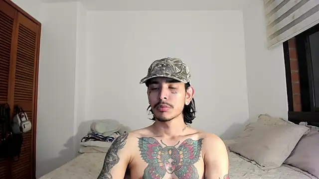 Snapshot of carti02 chatting on February 3, 2025, 5:18 am carti02 online show from February 3, 2025, 5:18 am