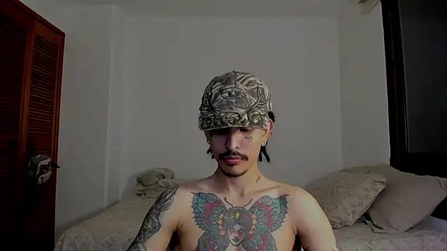 Snapshot of carti02 chatting on March 6, 2025, 5:03 am carti02 online show from March 6, 2025, 5:03 am