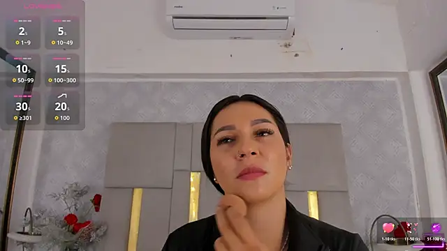 Camilaa Sanchez  online show from November 27, 2025, 11:56 am