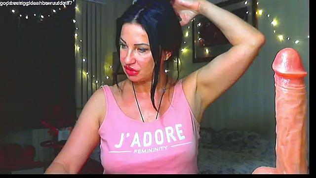 hornymommy69  online show from December 20, 2024, 9:39 pm