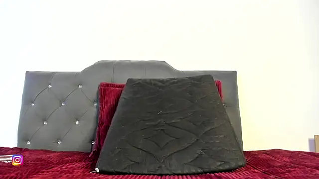 Snapshot of mariana_preciado chatting on January 27, 2025, 10:06 pm mariana preciado online show from January 27, 2025, 10:06 pm