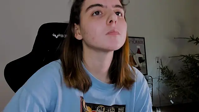 emmamurrr online show from January 14, 2025, 7:43 pm