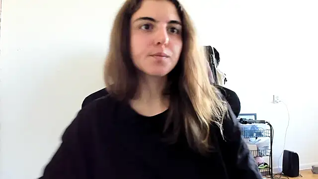 emmamurrr online show from September 12, 2025, 6:24 am