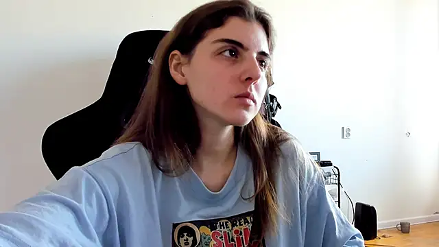 emmamurrr online show from September 28, 2025, 11:26 am